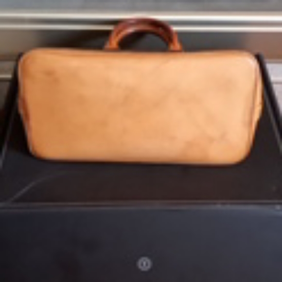 Louis Vuitton Bag - Picture 9 of 12